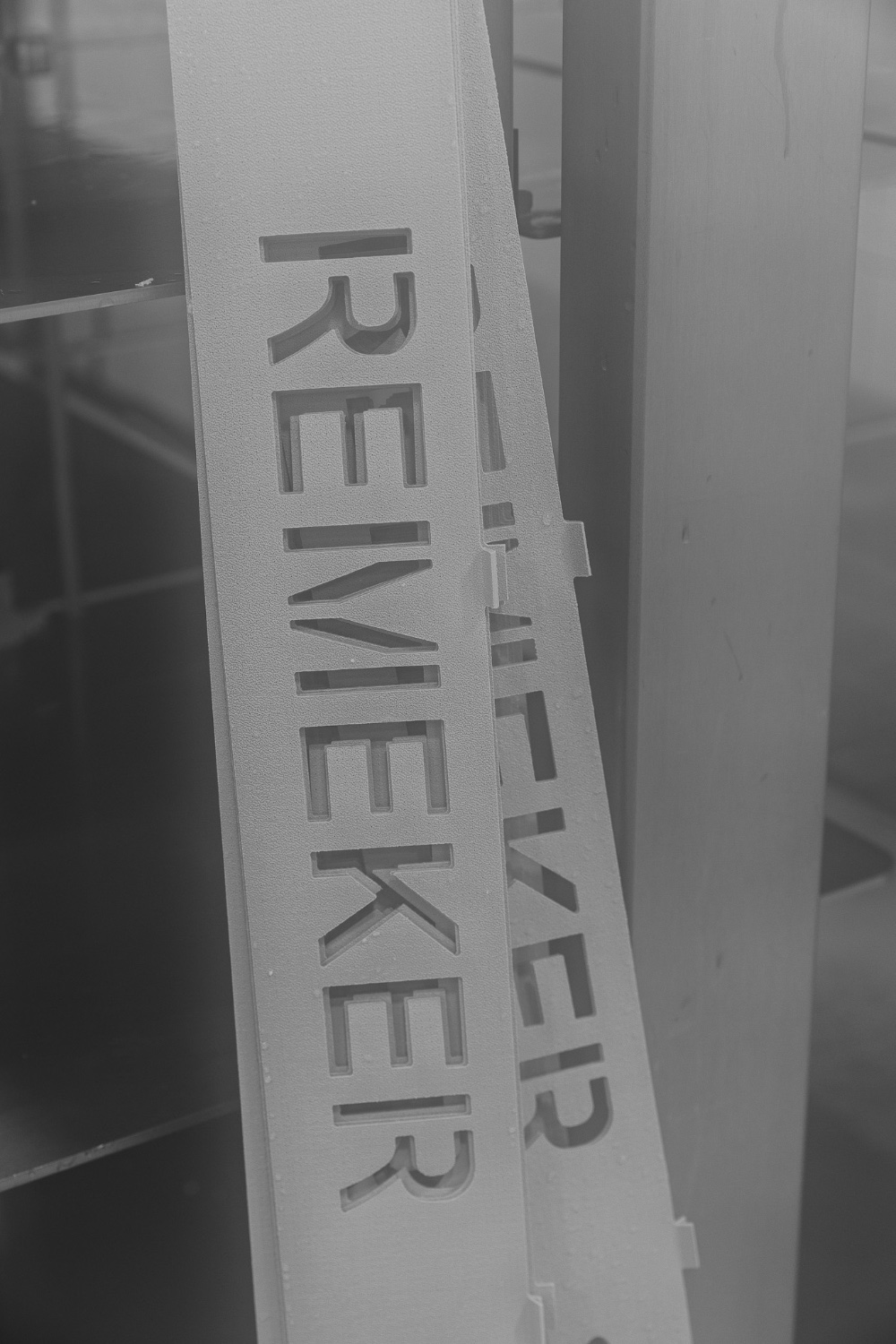 Remeker — 2416